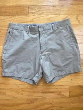 Vineyard Vines On The Go Performance Golf Shorts 5” Inseam Mens Size 34 • Khaki